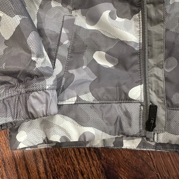 NWT Nike grey camo toddler boys fleece lined jacket with hoodie 2T - Picture 5 of 6